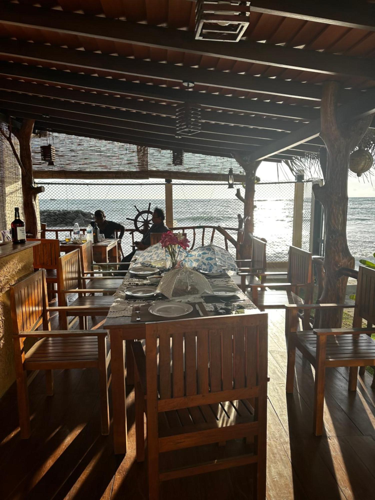 White Sand Villa - Beach Front Hikkaduwa Luaran gambar