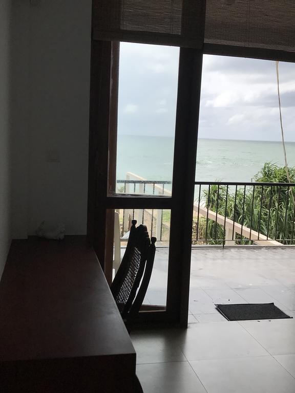 White Sand Villa - Beach Front Hikkaduwa Luaran gambar