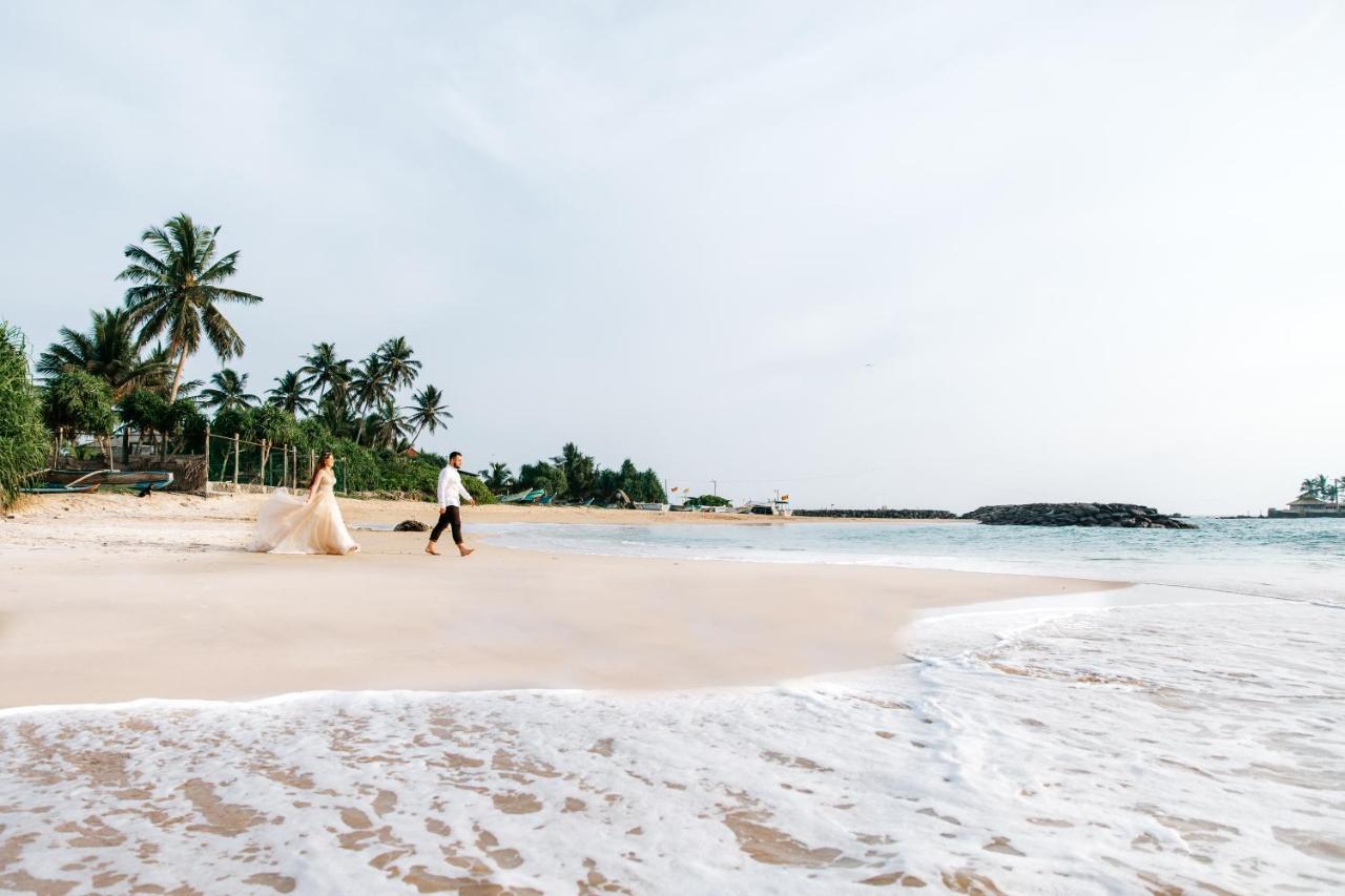 White Sand Villa - Beach Front Hikkaduwa Luaran gambar